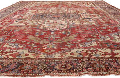 11 x 15 Red Antique Persian Serapi Rug 79290