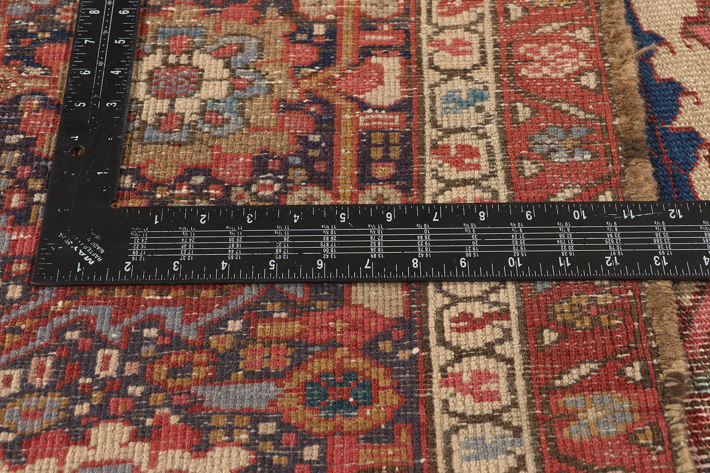 11 x 15 Red Antique Persian Serapi Rug 79290