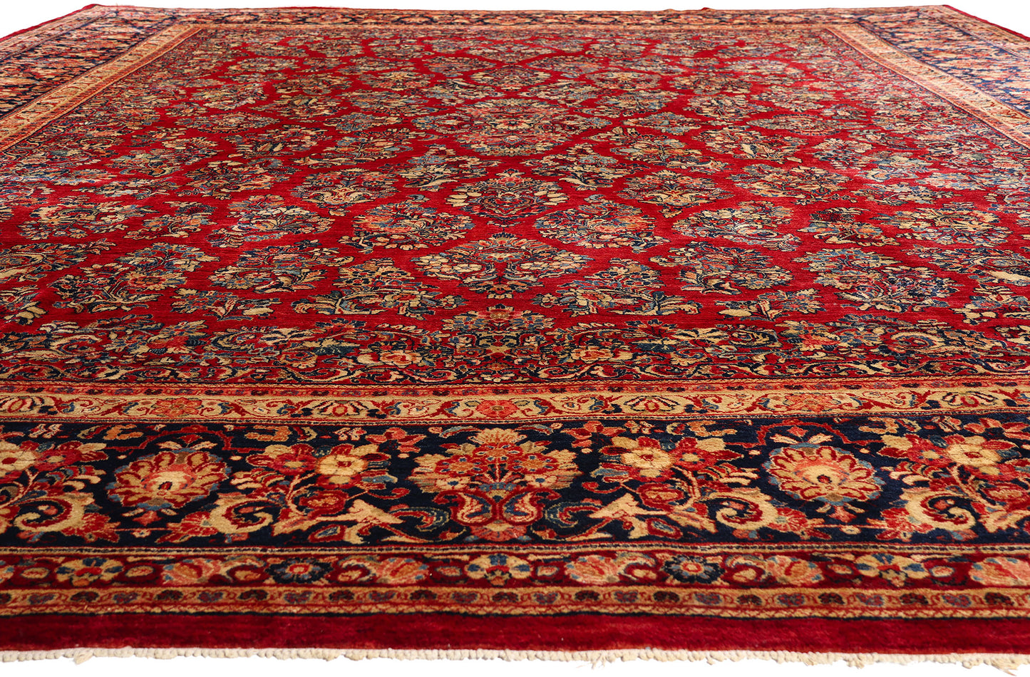 14 x 17 - Red Antique Sarouk Rug - 79351