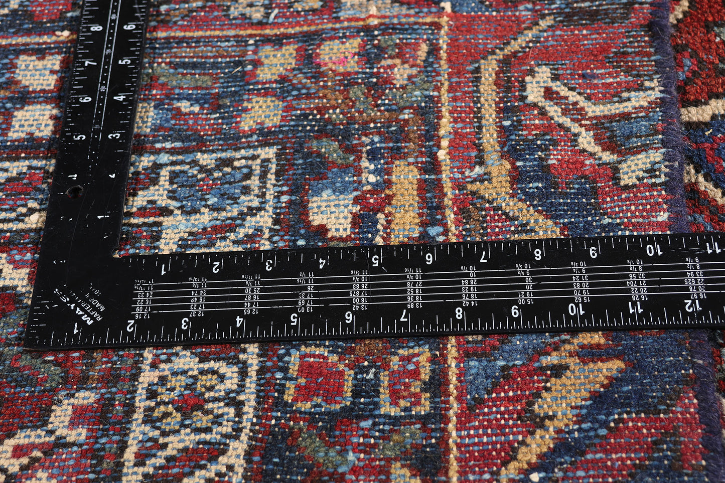 8 x 12 - Red Antique Bakhtiari Rug - 79424