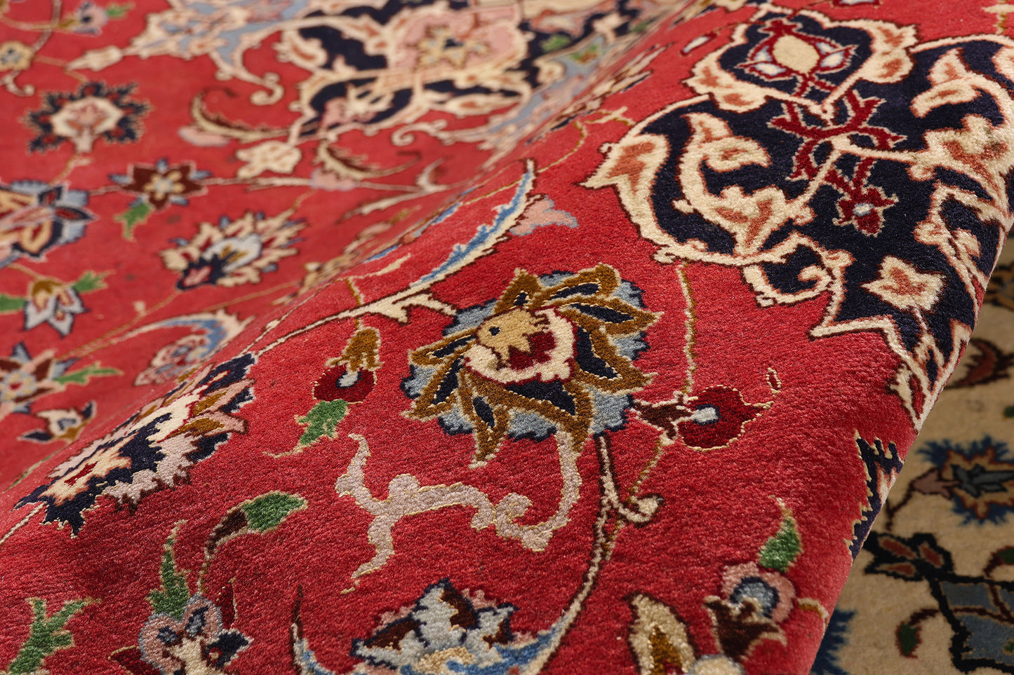 7 x 10 - Red Vintage Tabriz Rug - 79441