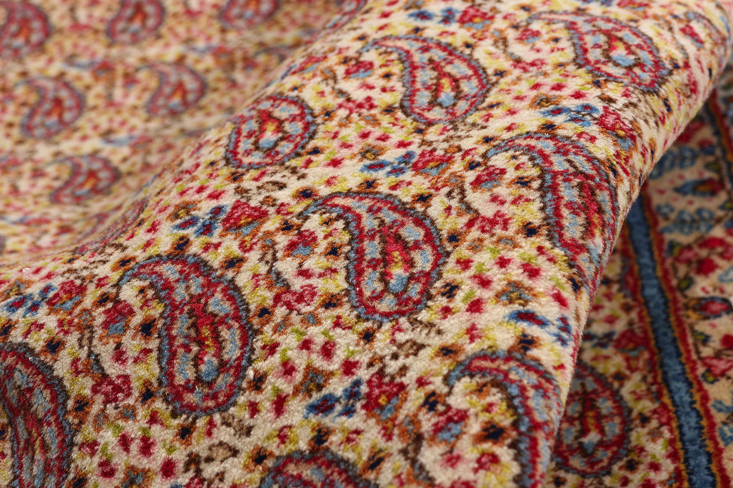 5 x 8 - Ivory Antique Kerman Rug - 79443