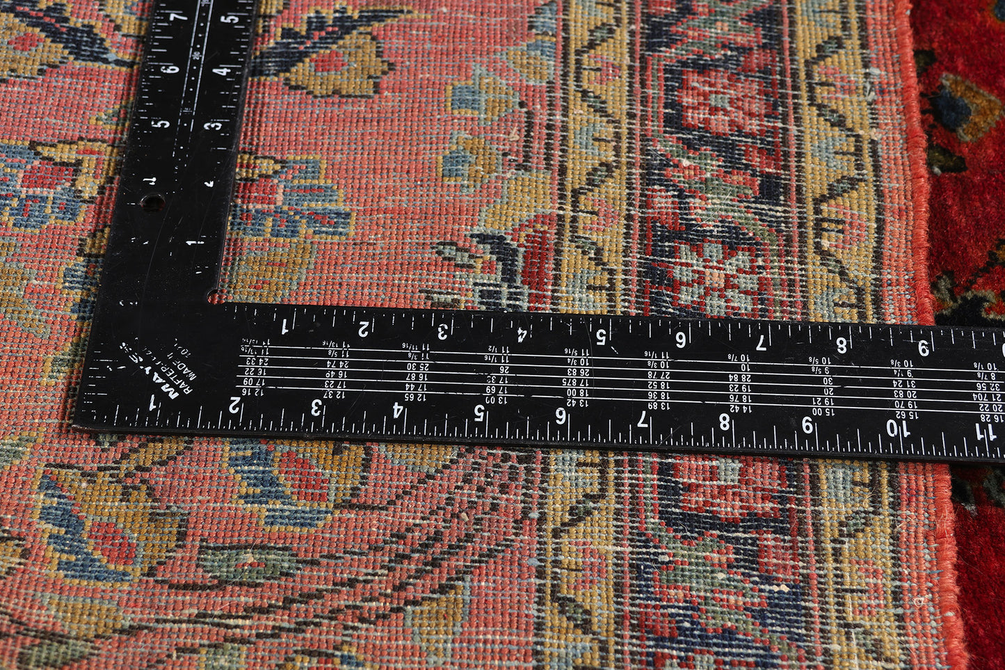 3 x 5 - Red Antique Sarouk Rug - 79461