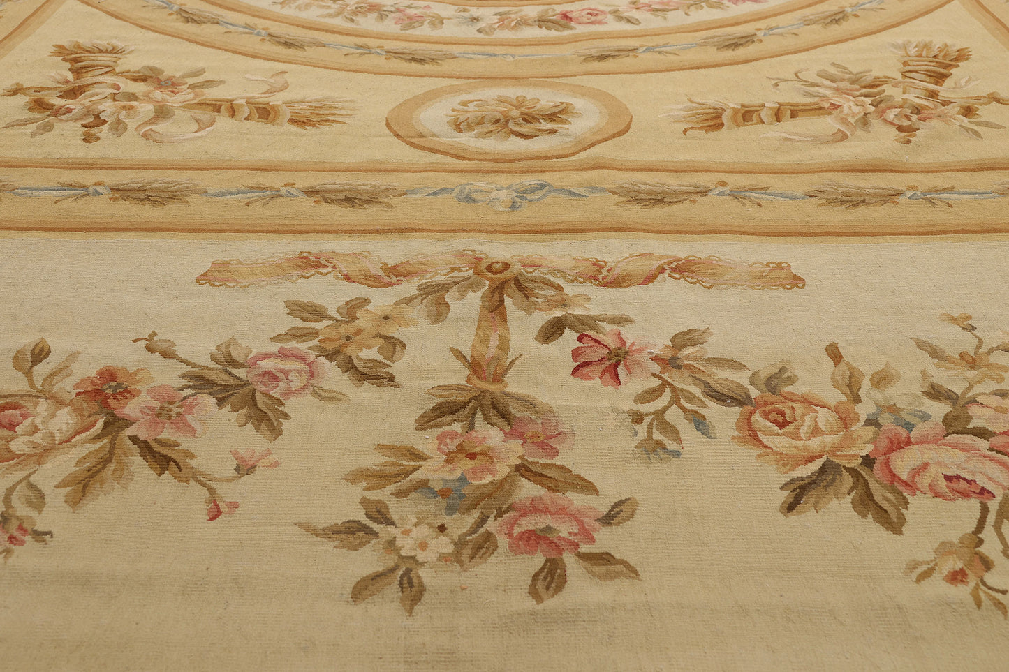 11 x 18 - Beige Vintage Aubusson Rug - 79476
