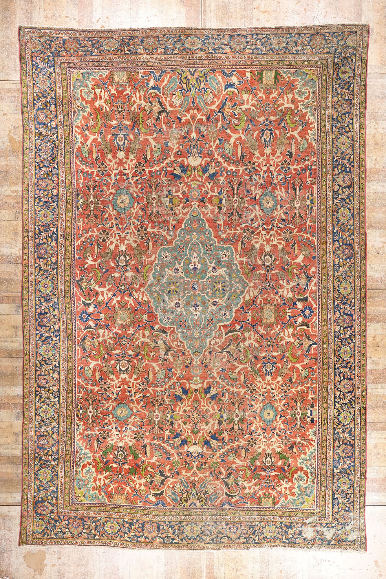 13 x 20 - Red Antique Mahal Rug - 79523