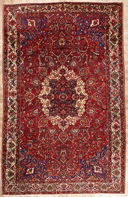 14 x 23 - Red Antique Persian Bakhtiari Rug - 79706
