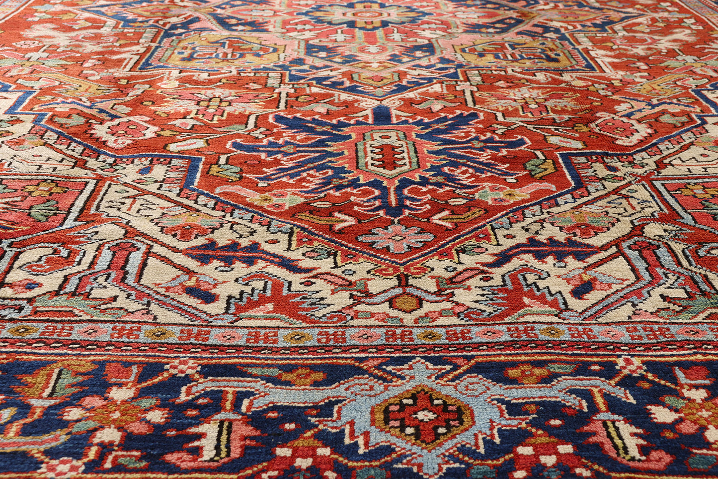 8 x 12 - Red Antique Persian Heriz Rug - 79713