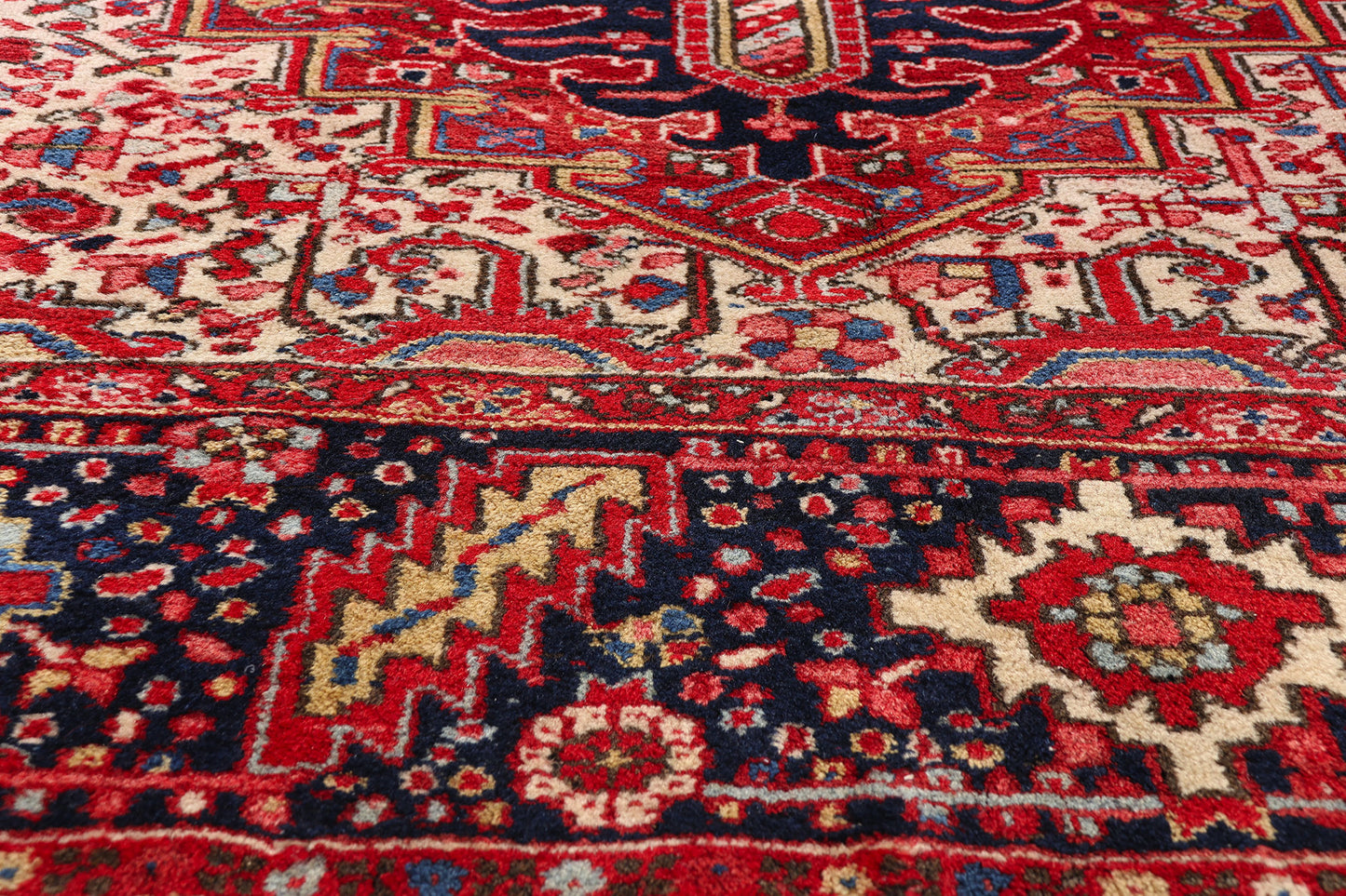 9 x 12 - Red Antique Persian Heriz Rug - 79722