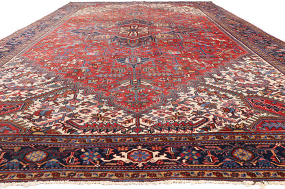11 x 19 - Red Antique Persian Heriz Rug - 79733
