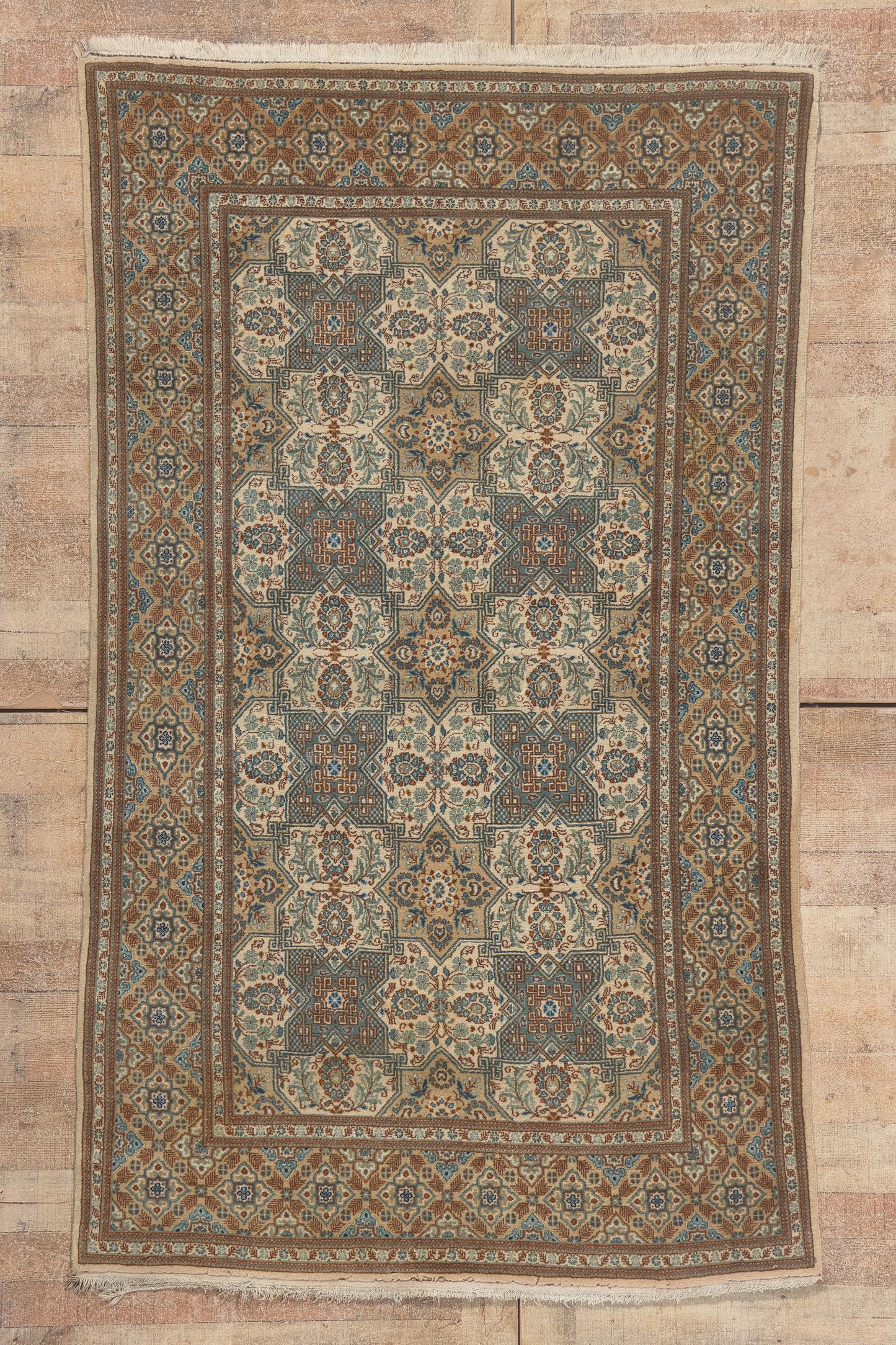 4 x 7 - Beige Vintage Persian Kashan Rug - 79763