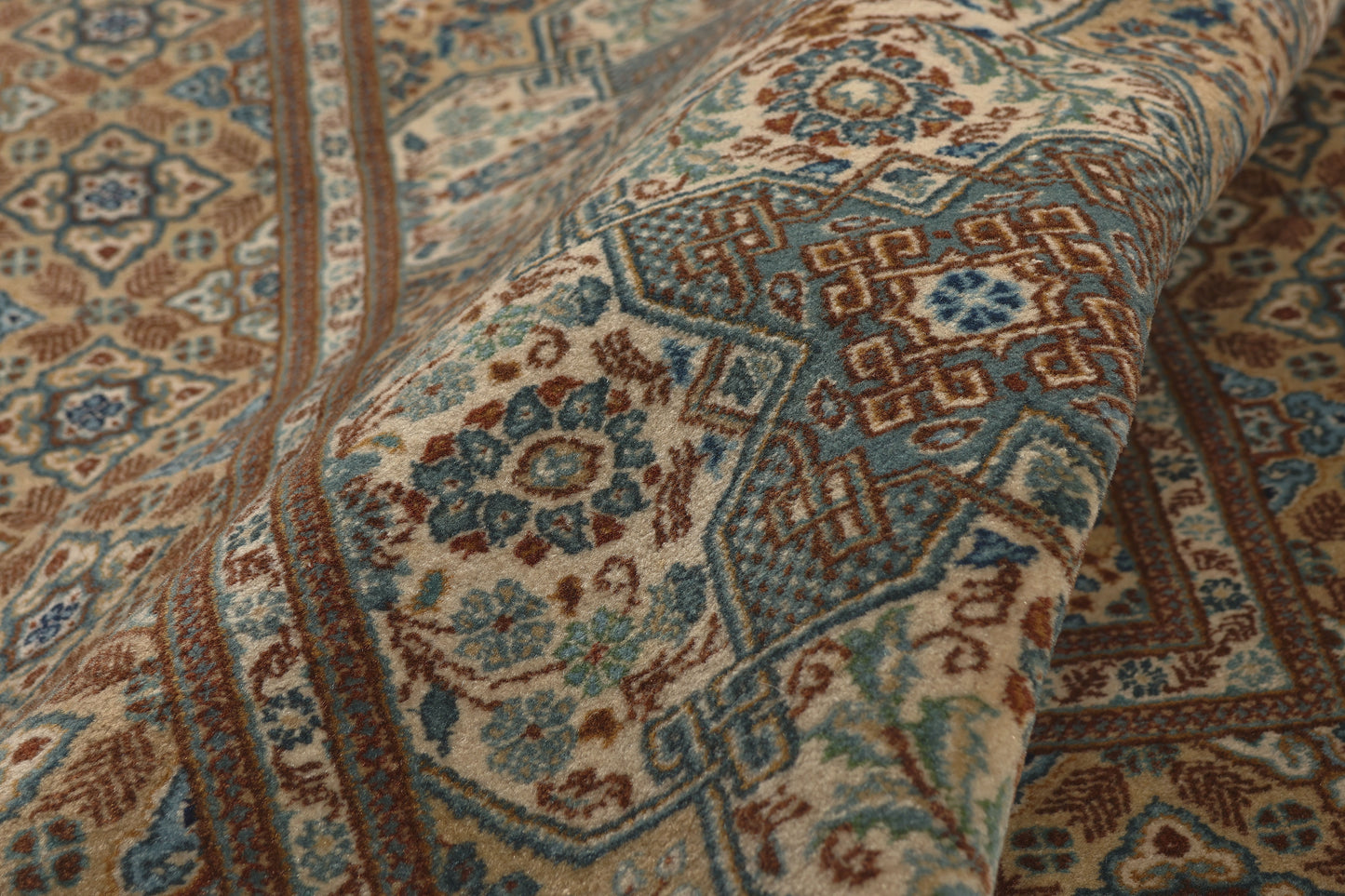 4 x 7 - Beige Vintage Persian Kashan Rug - 79763