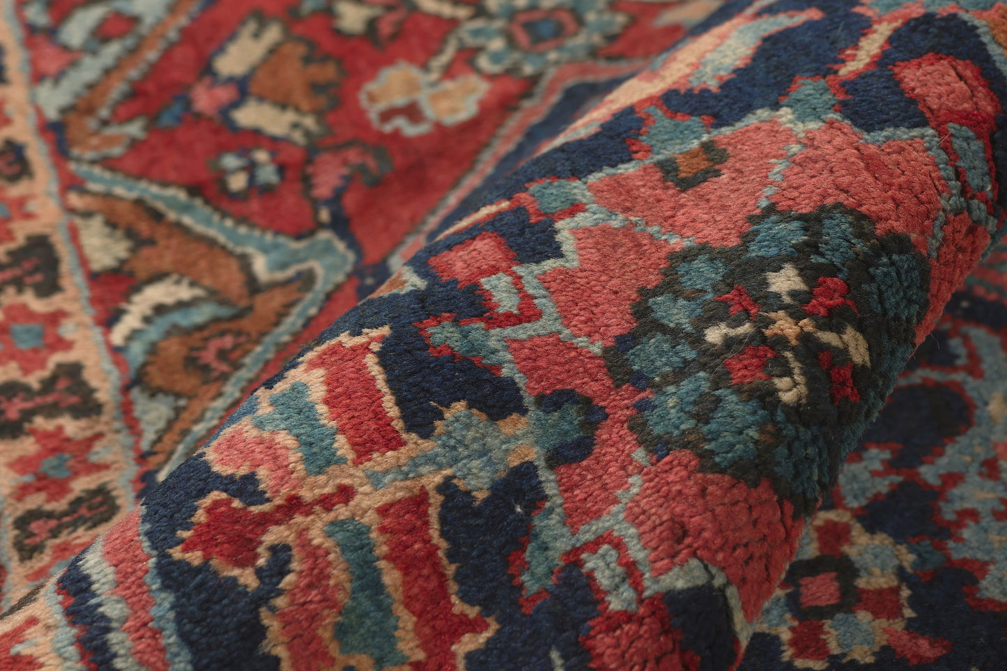 3 x 6 - Red Antique Persian Heriz Rug - 79786