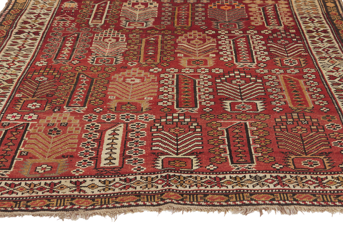 4 x 6 - Red Antique Caucasian Shirvan Rug - 79903