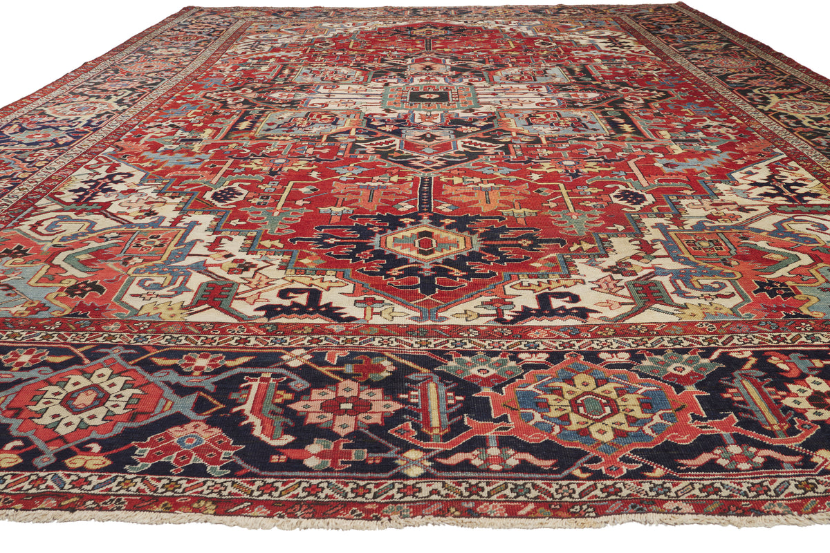 12 x 15 - Red Antique Persian Serapi Rug - 79910