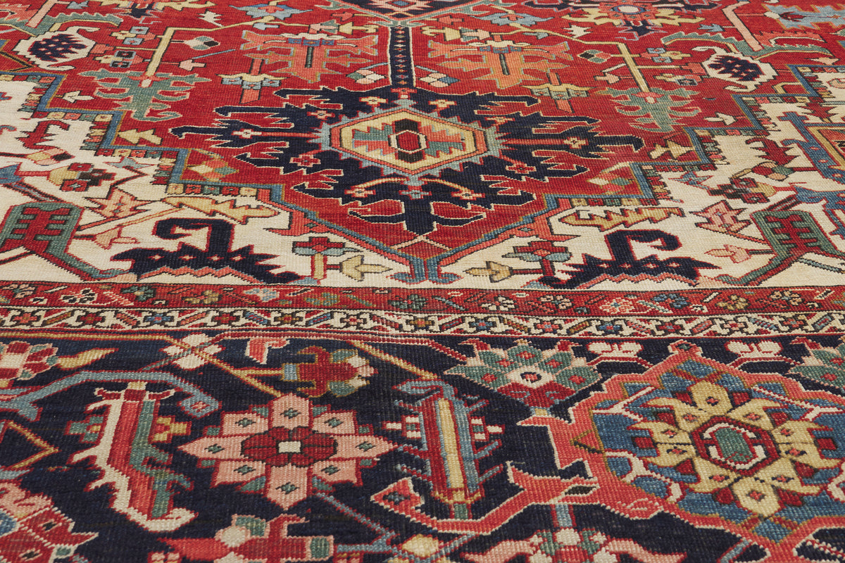 12 x 15 - Red Antique Persian Serapi Rug - 79910