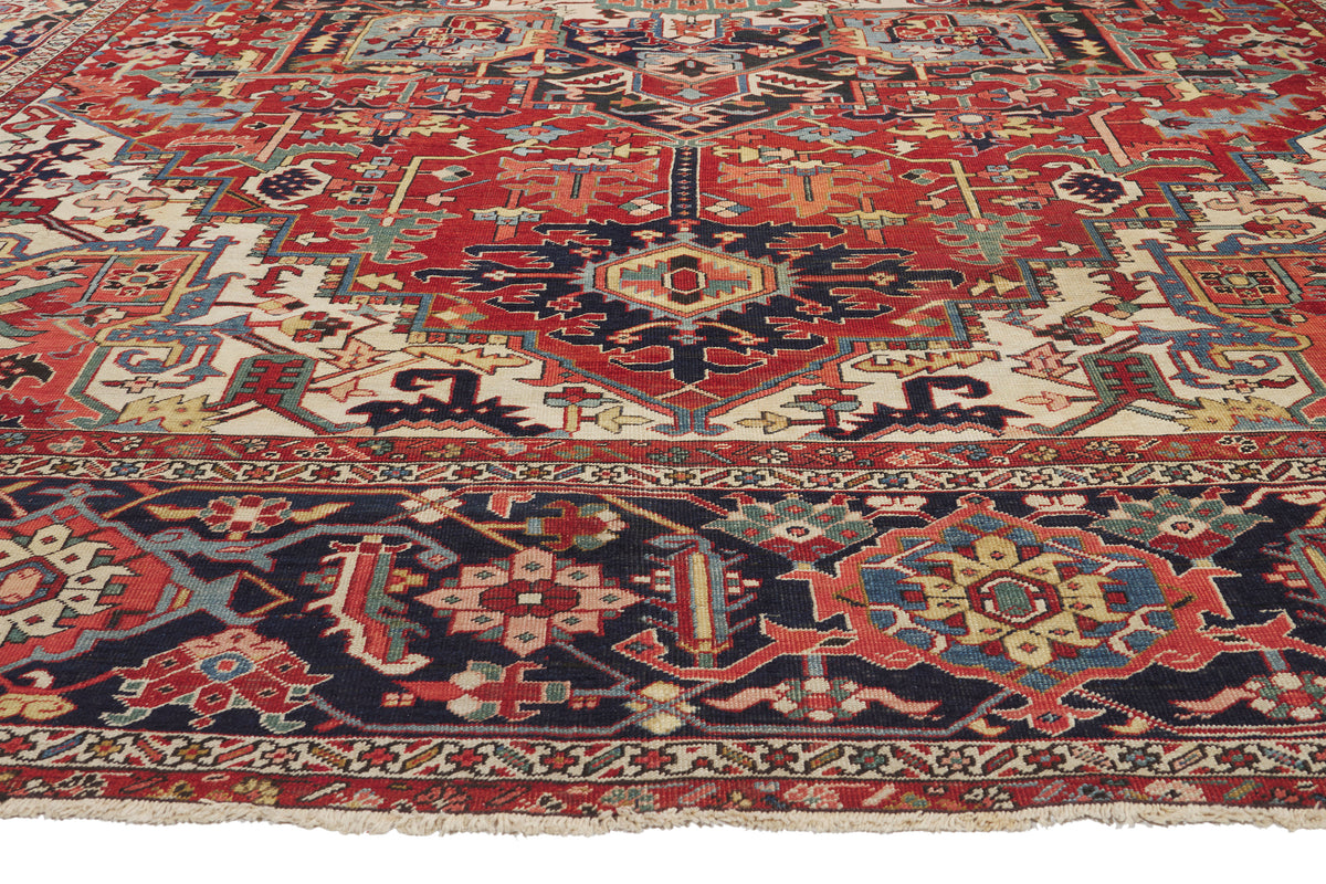 12 x 15 - Red Antique Persian Serapi Rug - 79910