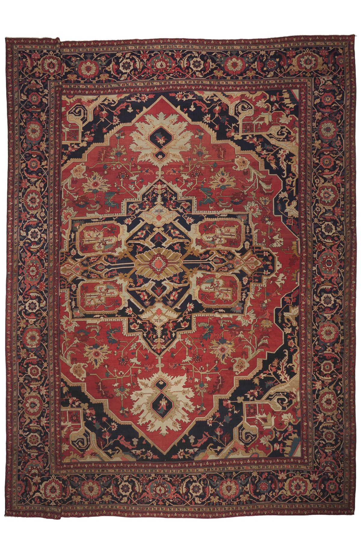 18 x 21 - Red Antique Persian Serapi Rug - 79914