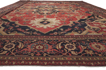 18 x 21 - Red Antique Persian Serapi Rug - 79914