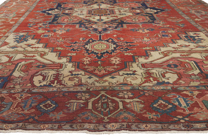 10 x 13 - Red Antique Persian Serapi Rug - 79925