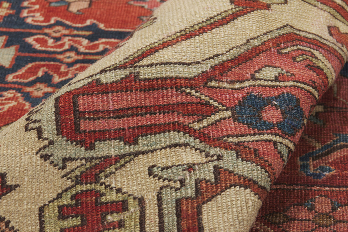 10 x 13 - Red Antique Persian Serapi Rug - 79925