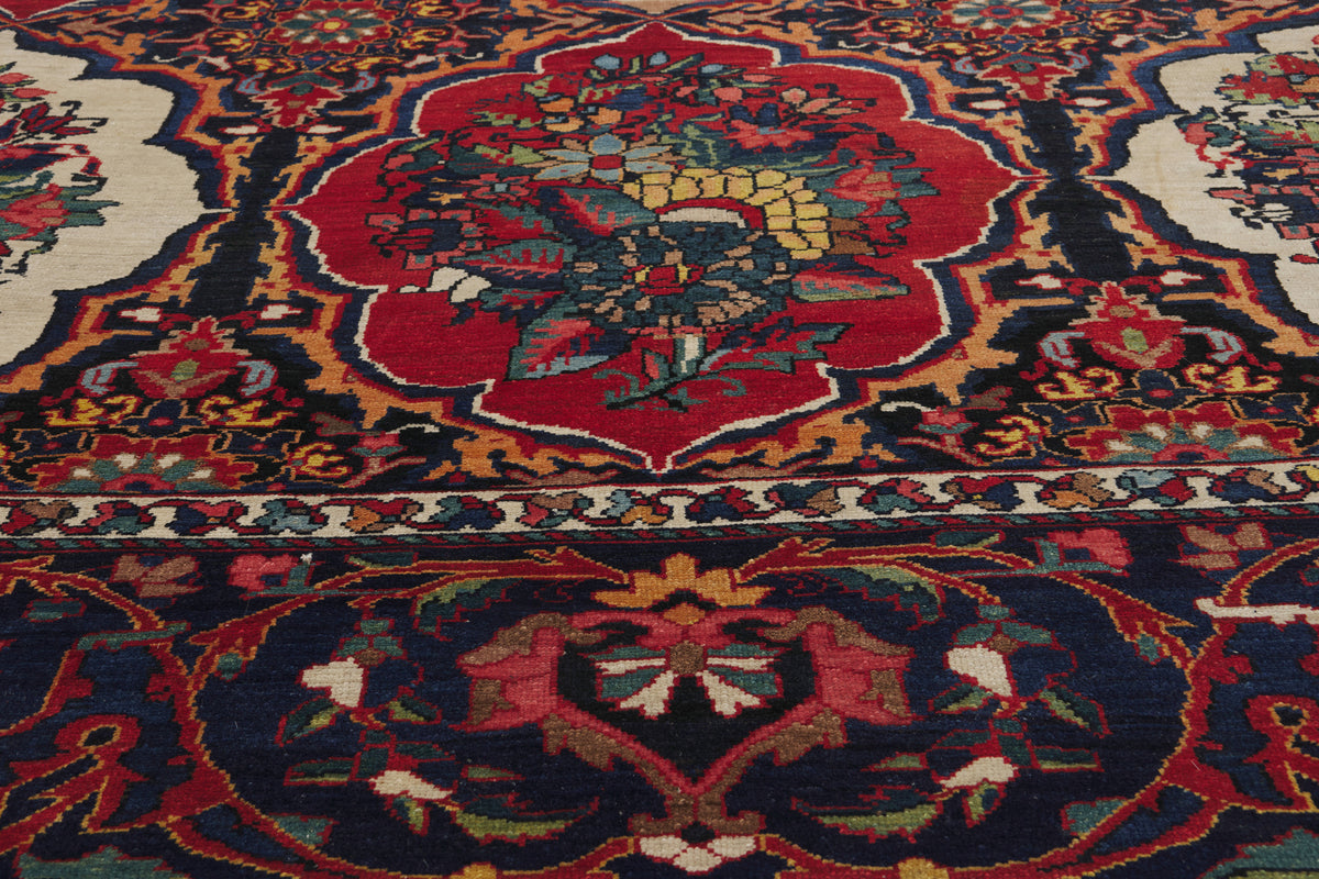 12 x 17 - Multicolor Antique Persian Bakhtiari Rug - 79940