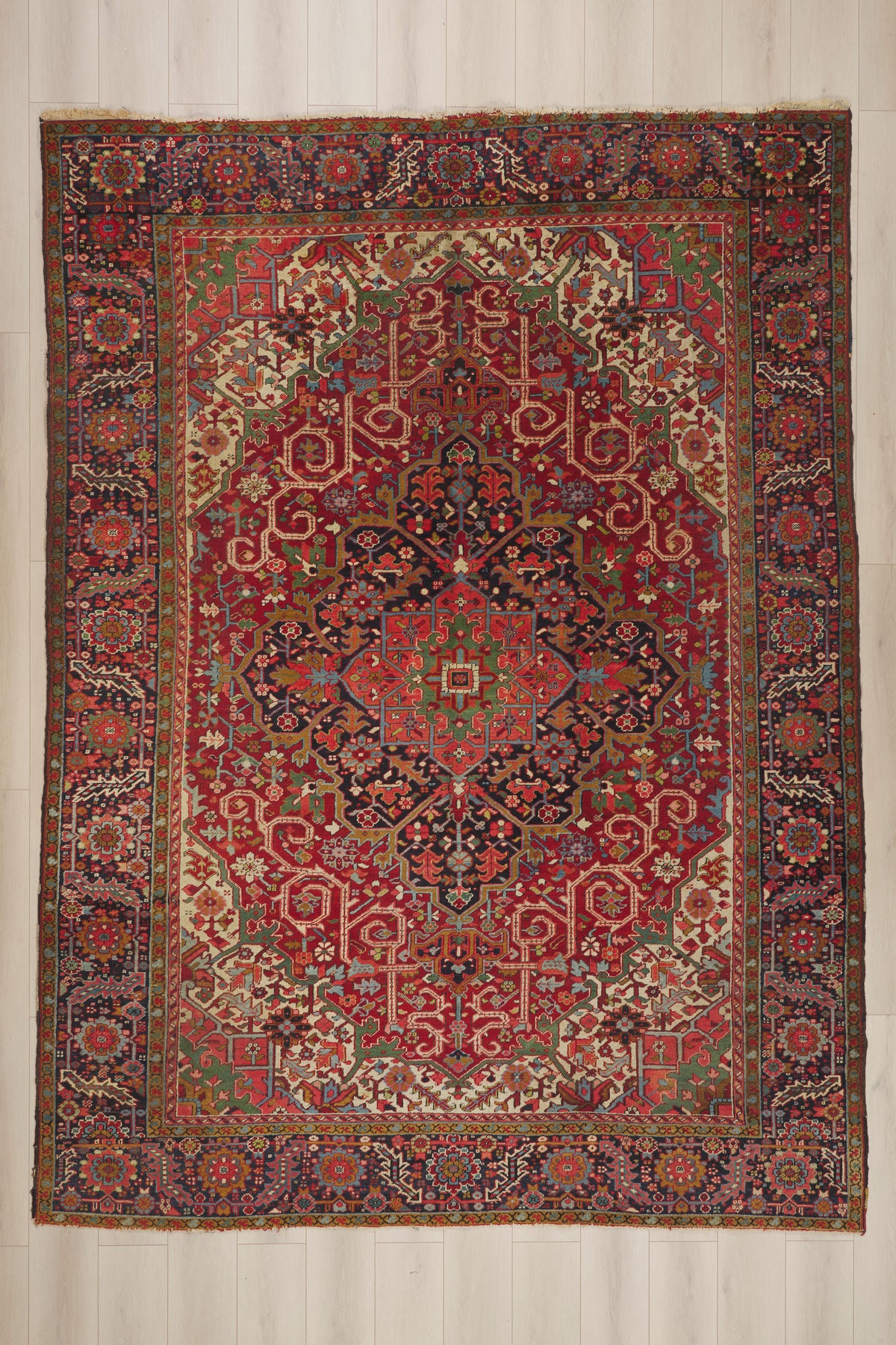 9 x 12 - Red Antique Persian Heriz Rug - 79945