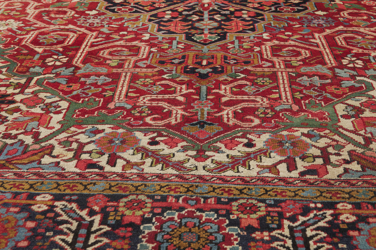 9 x 12 - Red Antique Persian Heriz Rug - 79945