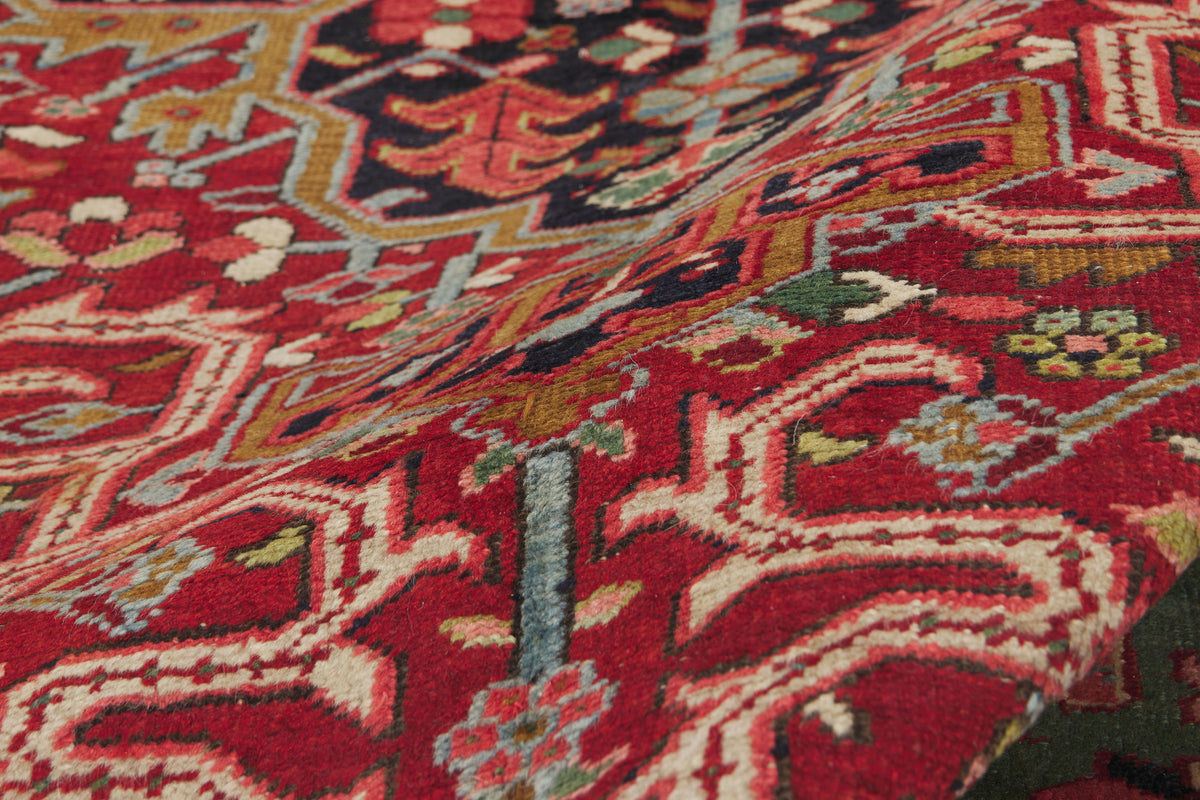 9 x 12 - Red Antique Persian Heriz Rug - 79945