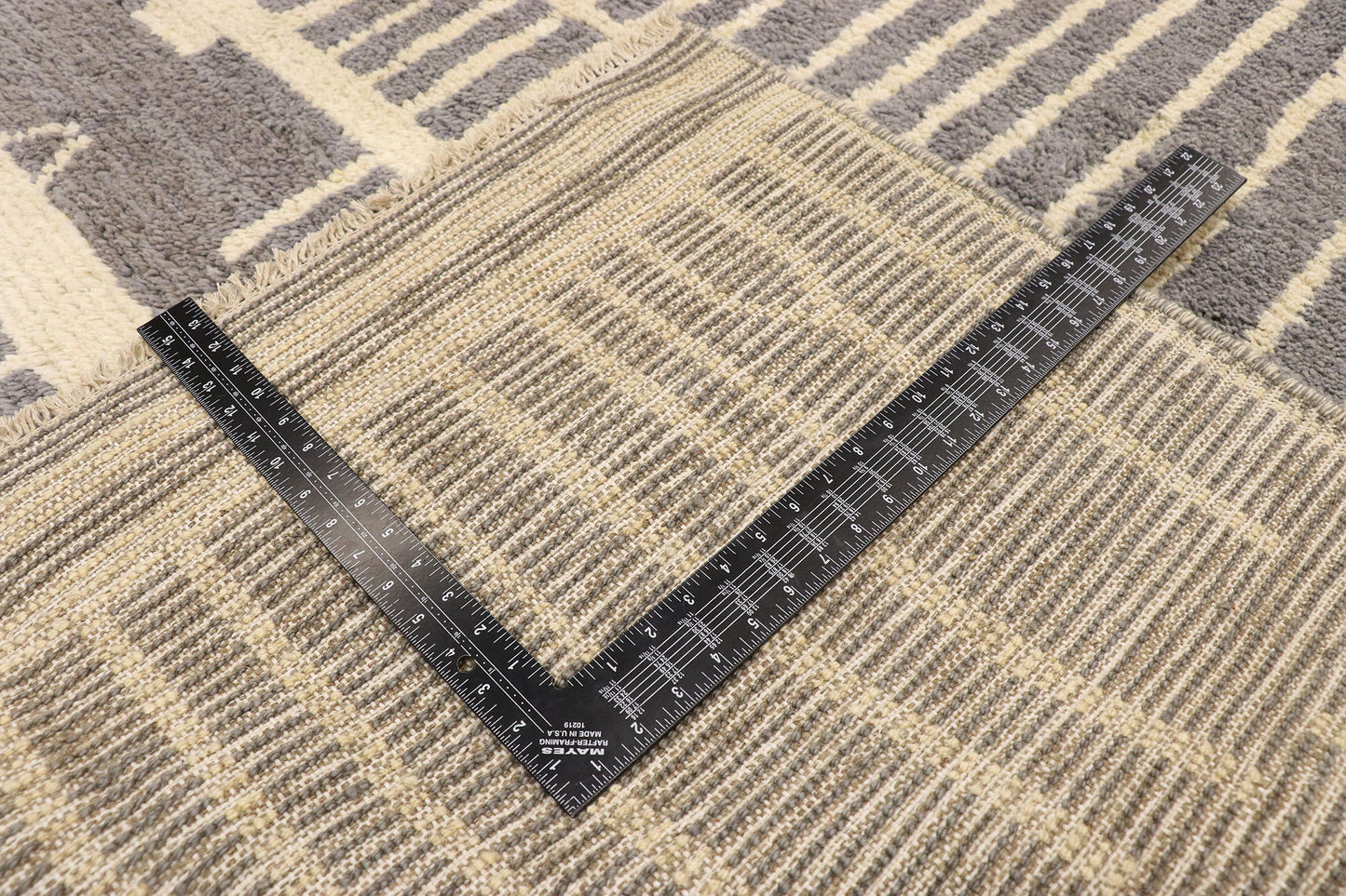 12 x 16 - Gray Pakistani Moroccan Rug - 80562