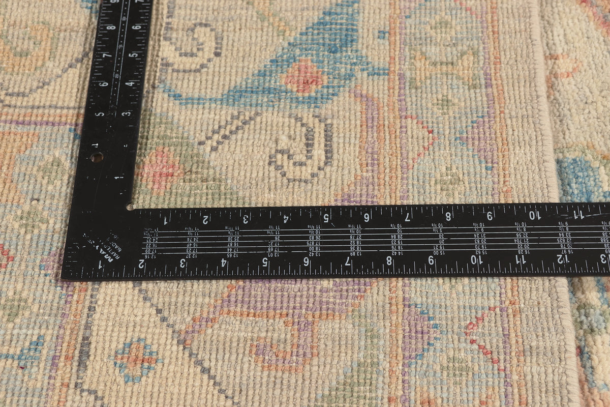 6 x 9 - Multicolor Pakistani Oushak Rug - 80888