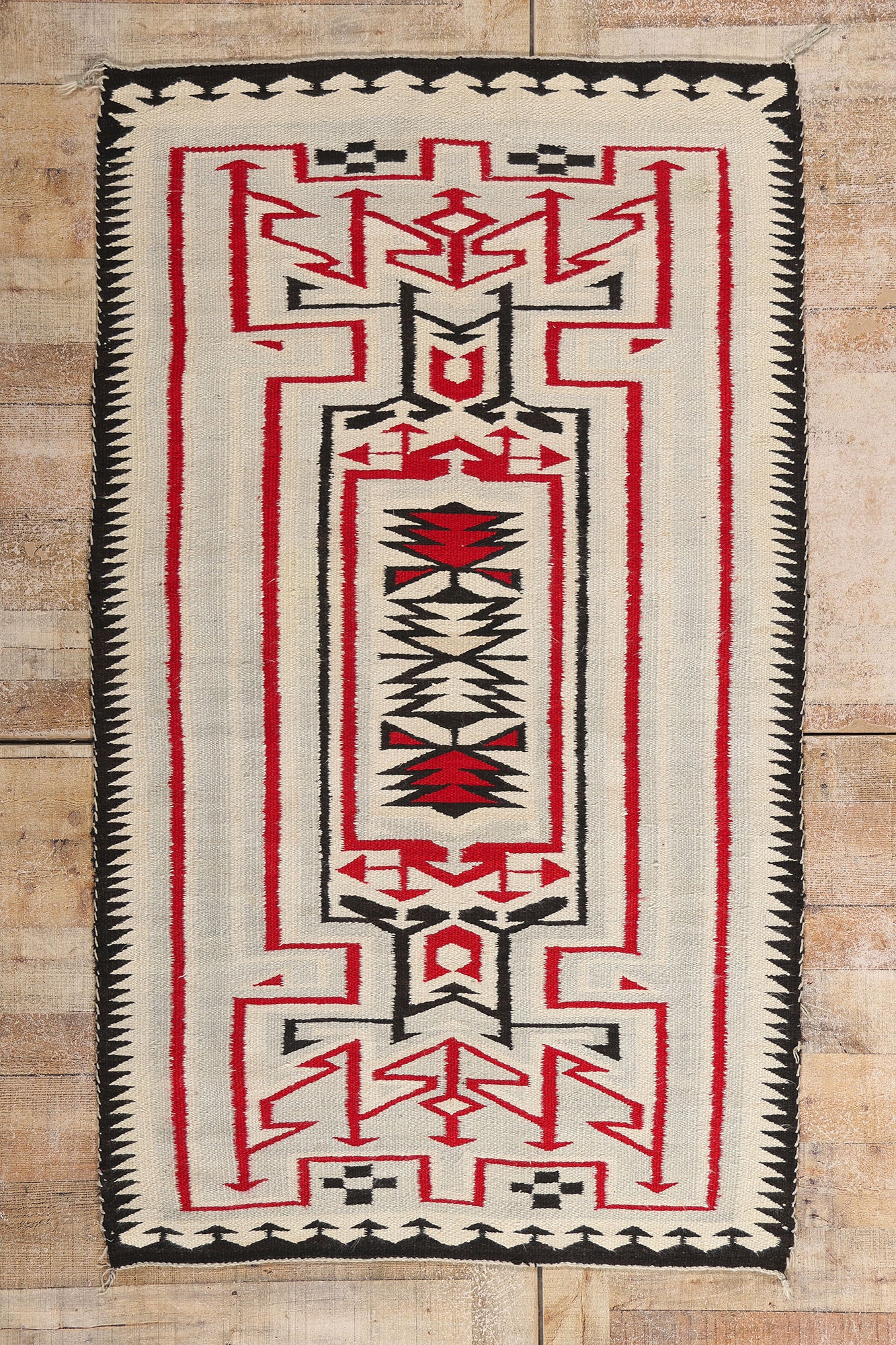4 x 6 Ivory Antique Crystal Navajo Rug 79297