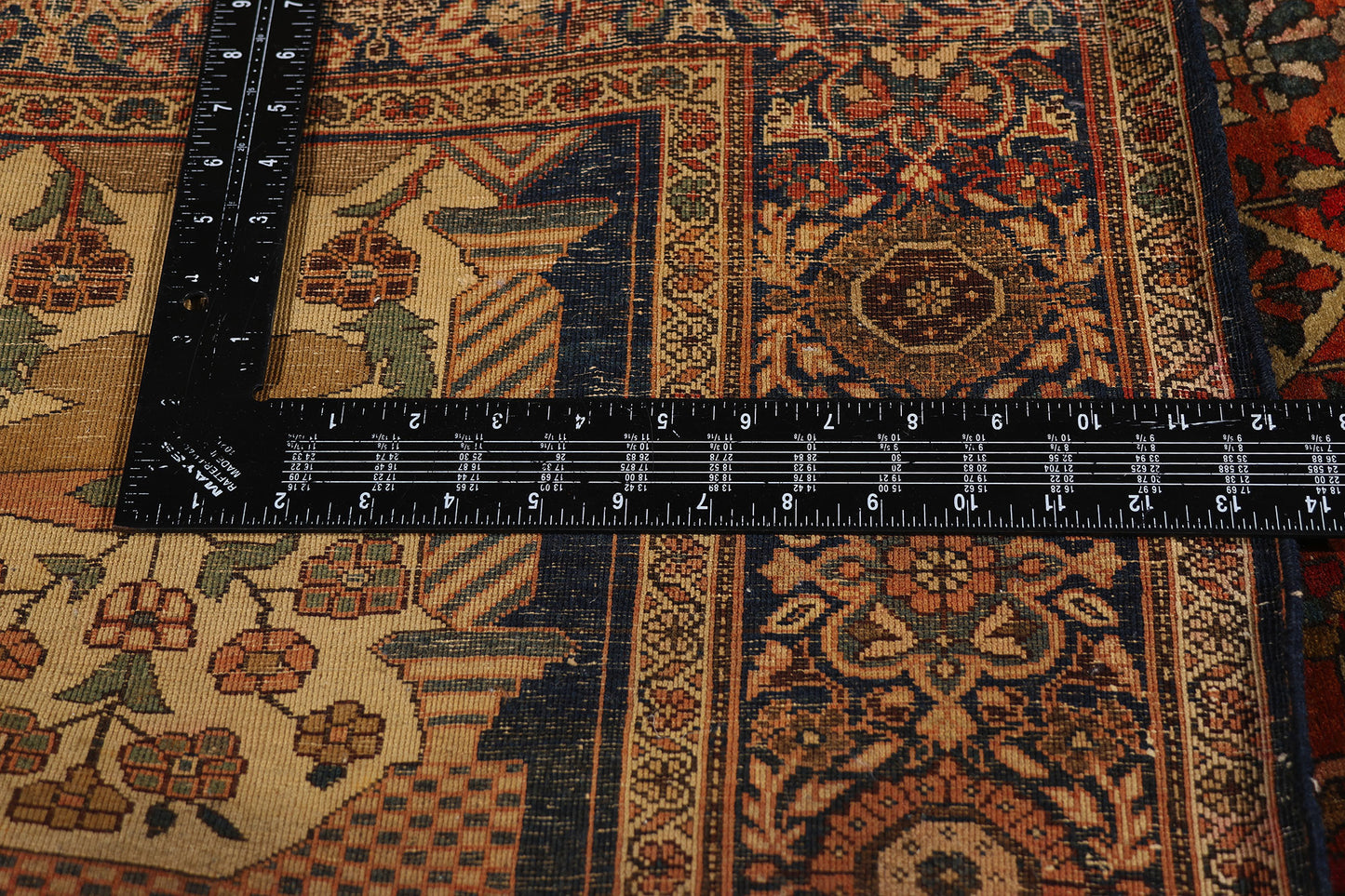 4 x 7 Antique Persian Sarouk Farahan Rug 79331