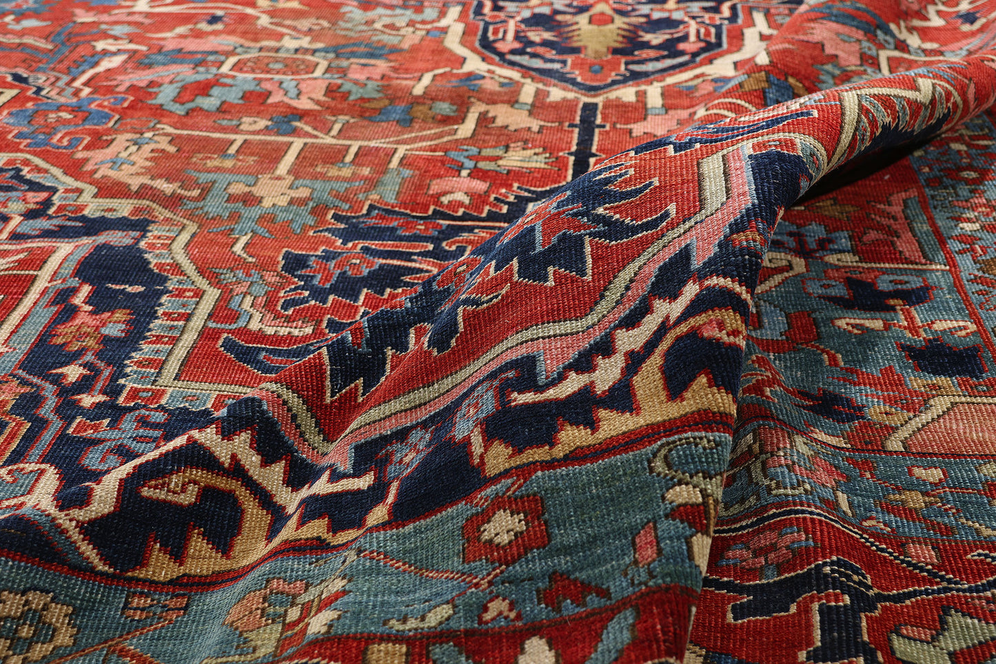 10 x 15 Antique Persian Serapi Rug 79230