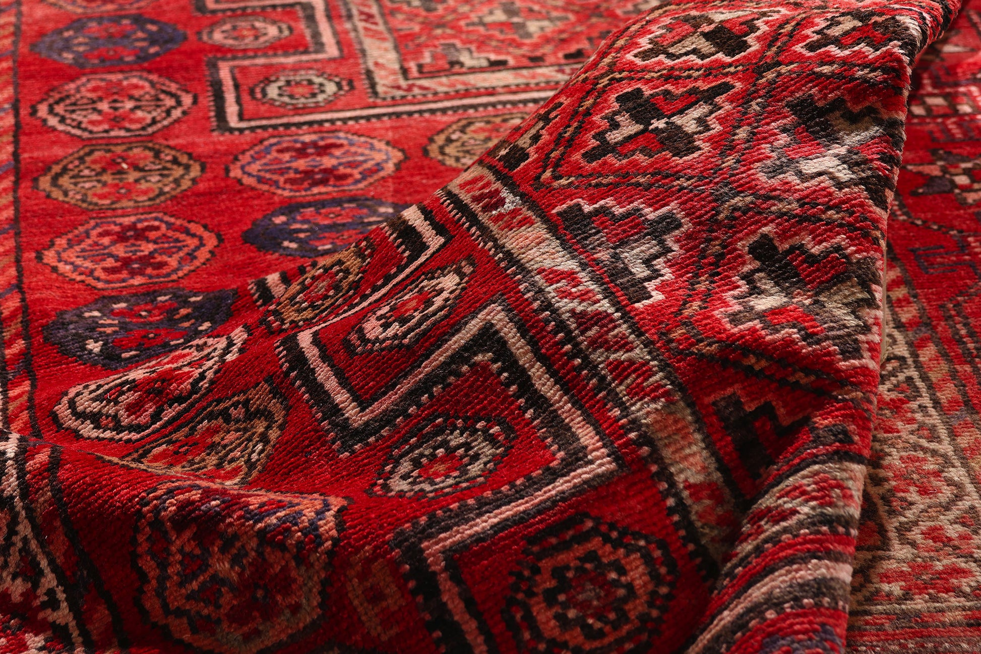 6 x 10 Red Antique Persian Shiraz Rug 61426