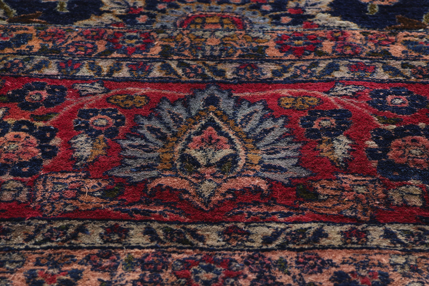 11 x 18 Antique Persian Sarouk Rug 79155