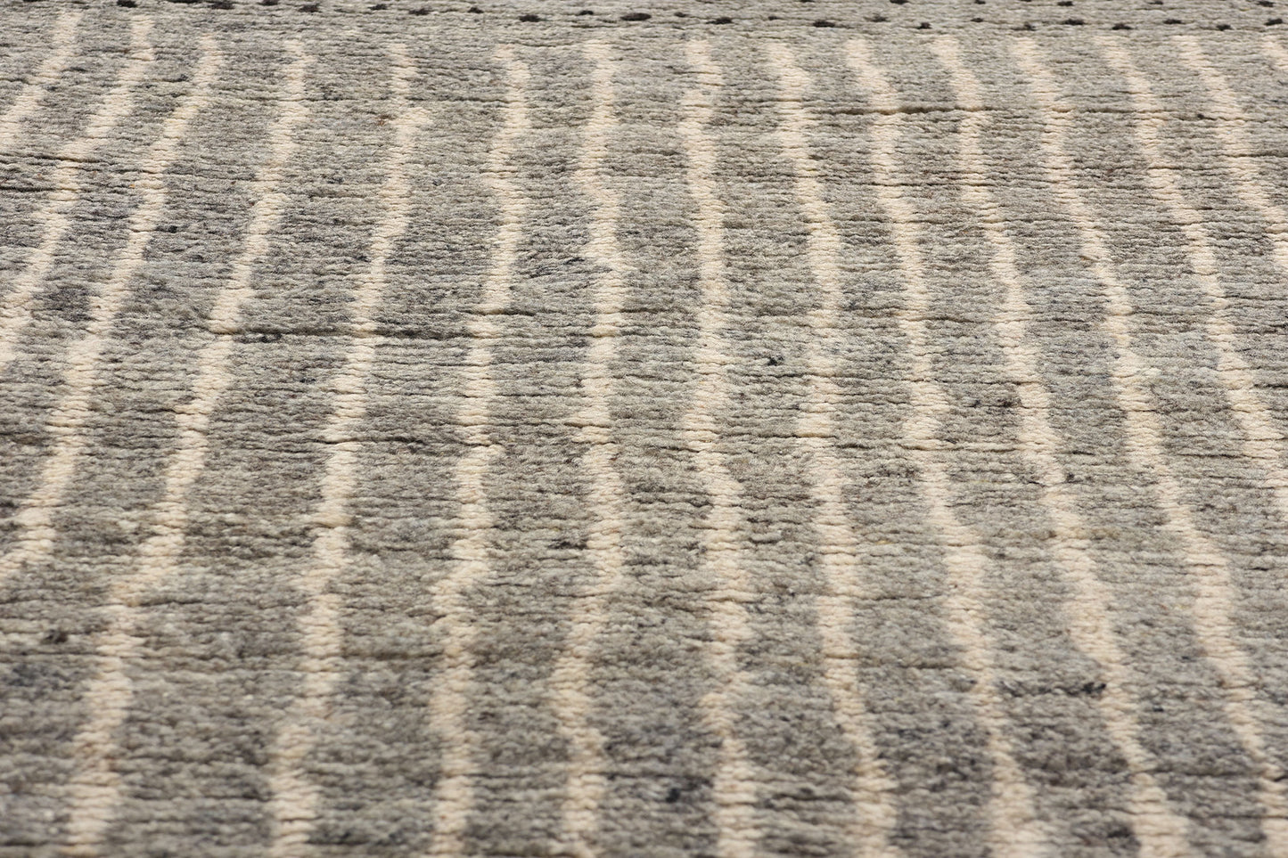 8 x 10 Dusk Lines Modern Gray Moroccan Rug 31206