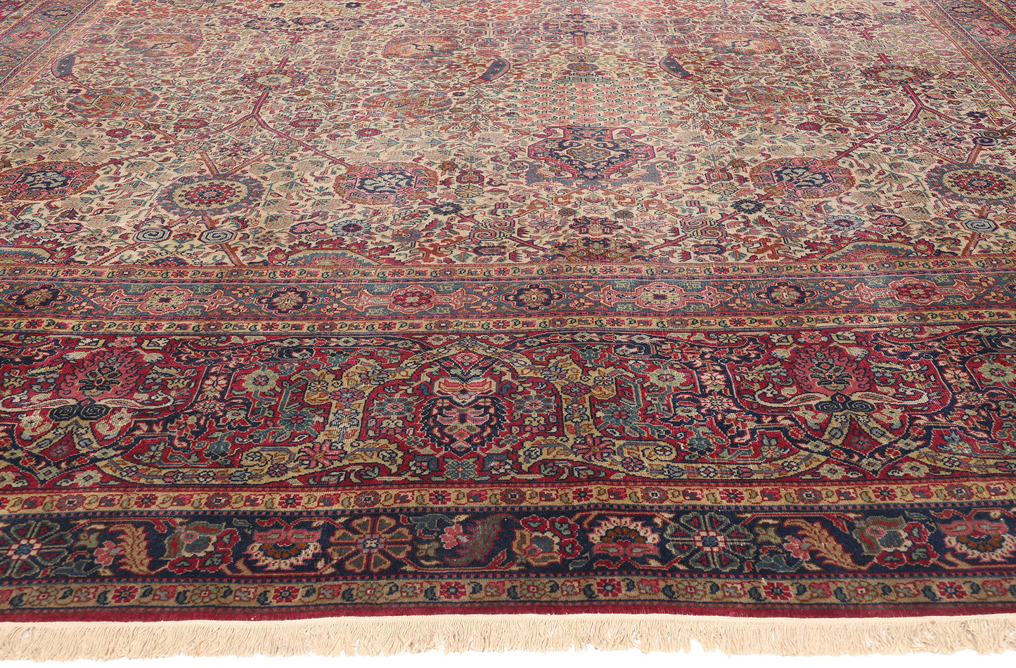 13 x 19 Antique Turkish Sivas Rug 79161