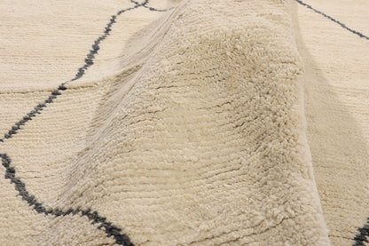 10 x 13 - Beige Pakistani Moroccan Rug - 80698