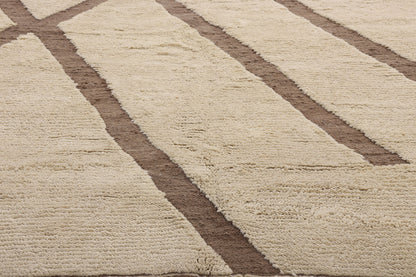 10 x 14 - Beige Pakistani Moroccan Rug - 80528