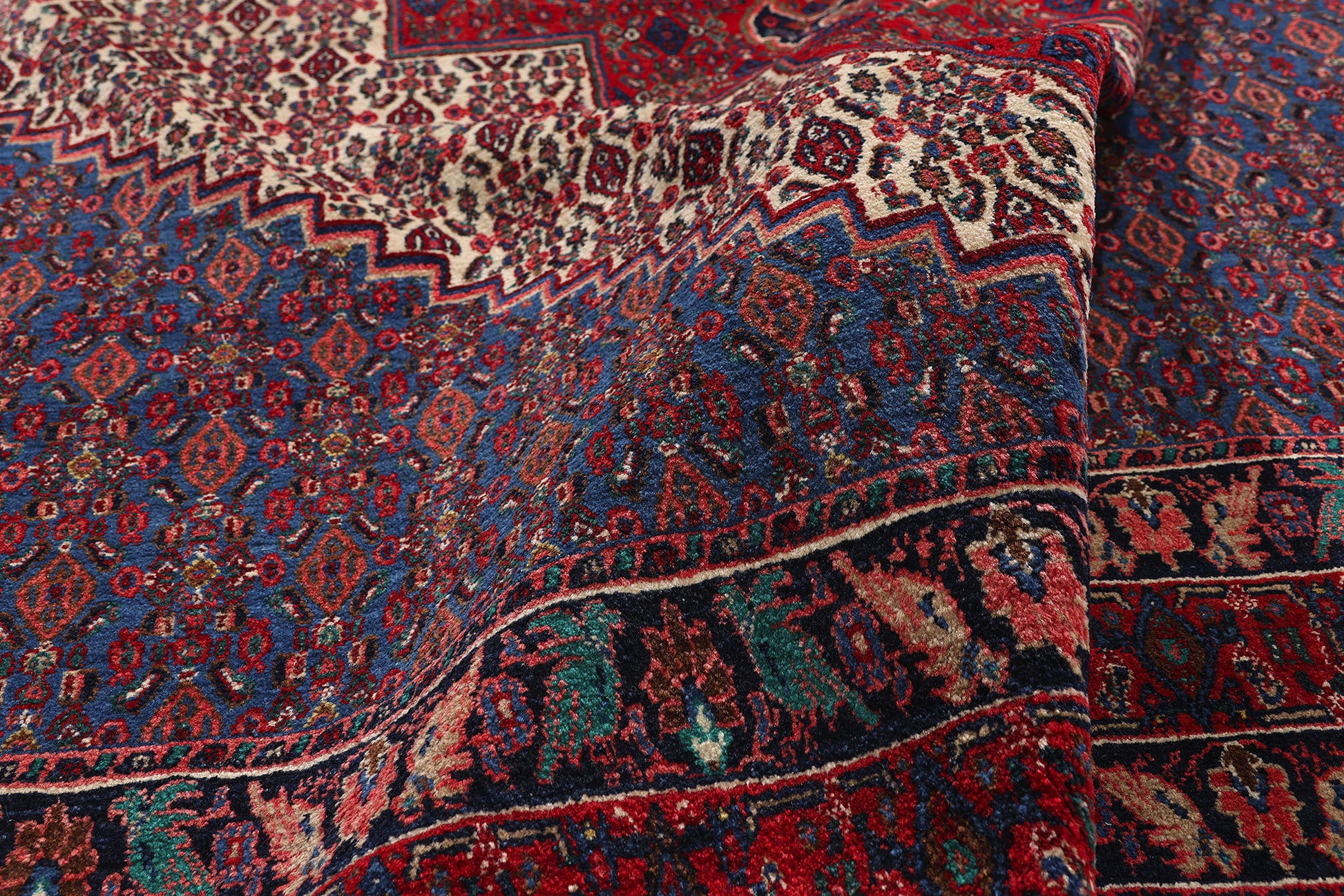 7 x 10 Vintage Persian Bijar Rug 79272