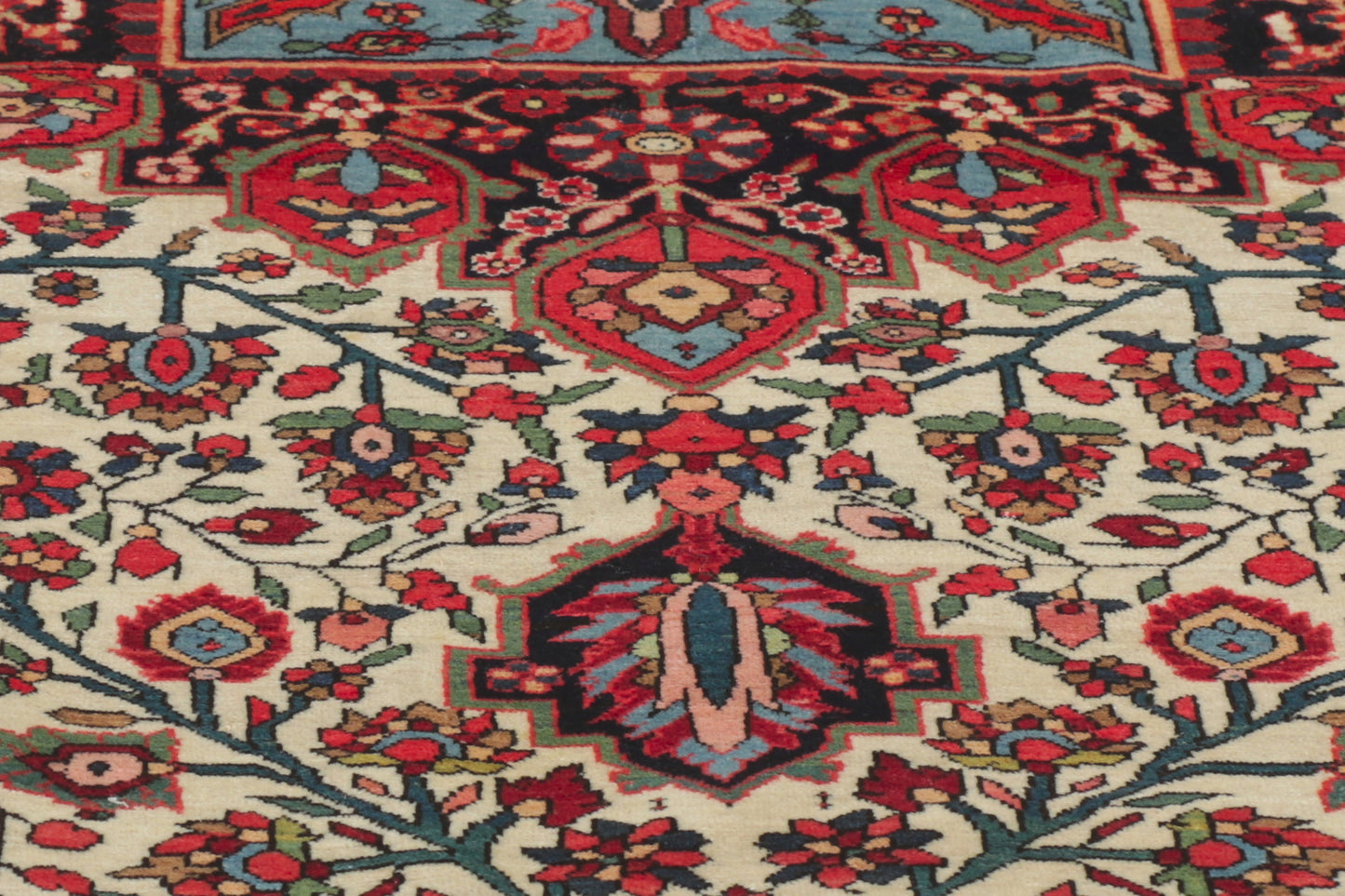 4 x 7 - Red Antique Persian Sarouk Rug - 76924
