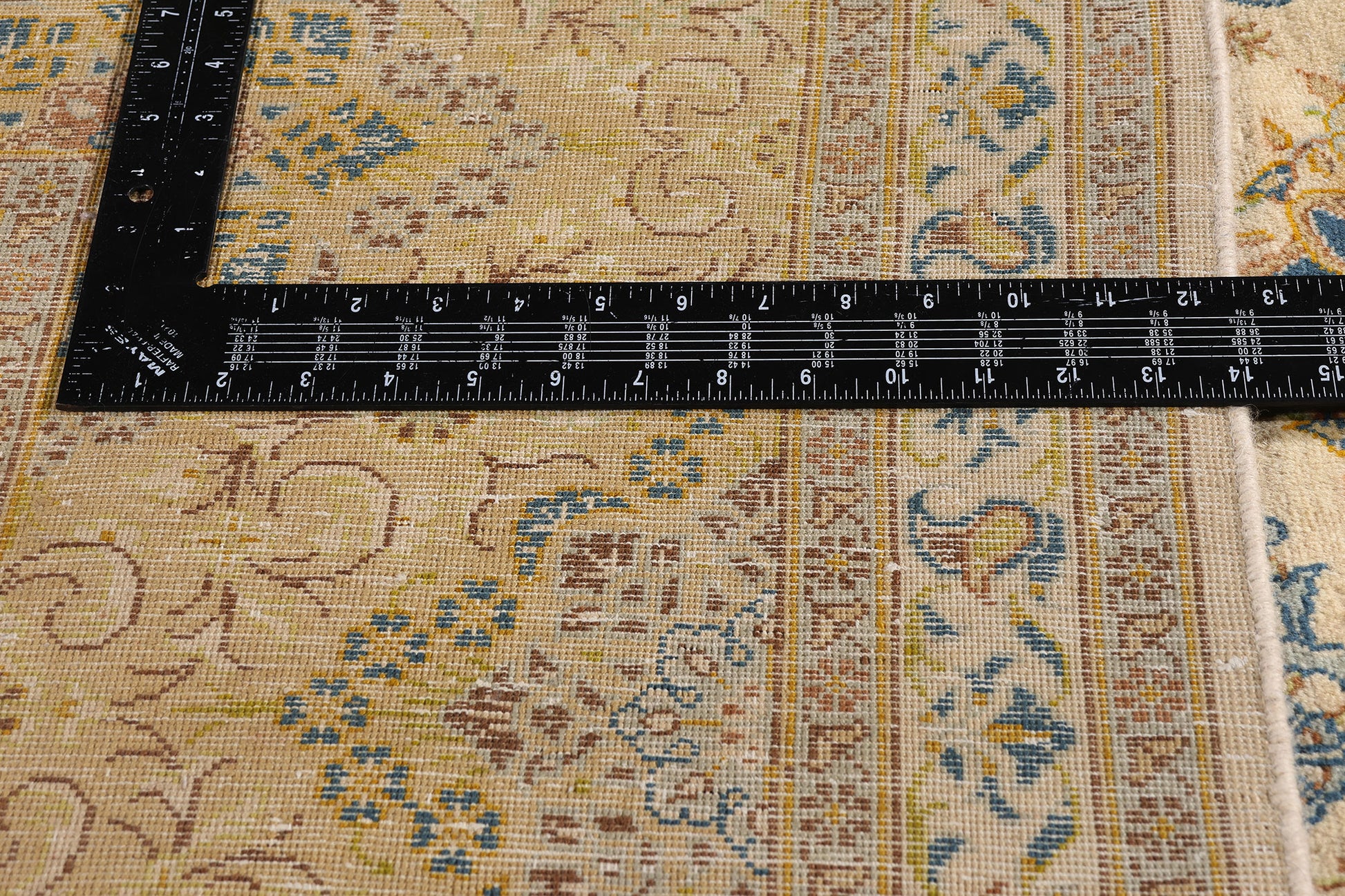 10 x 13 Beige Vintage Persian Kashan Rug 61523