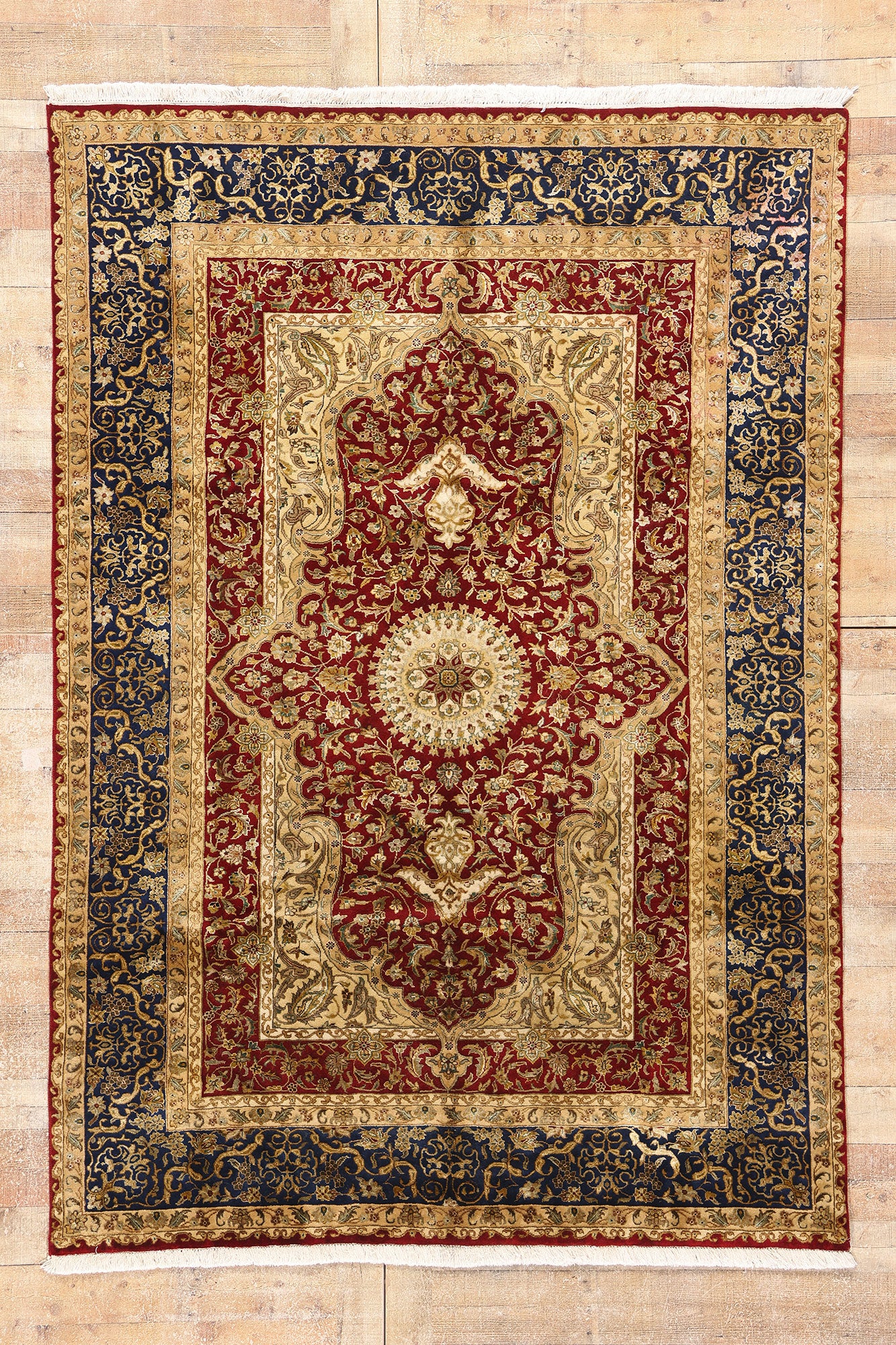 6 x 8 Red Vintage Indian Tabriz Rug 79203