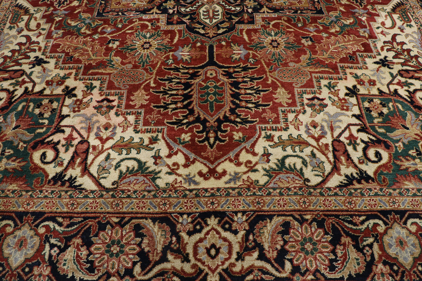 9 x 12 Vintage Heriz Rug 78144