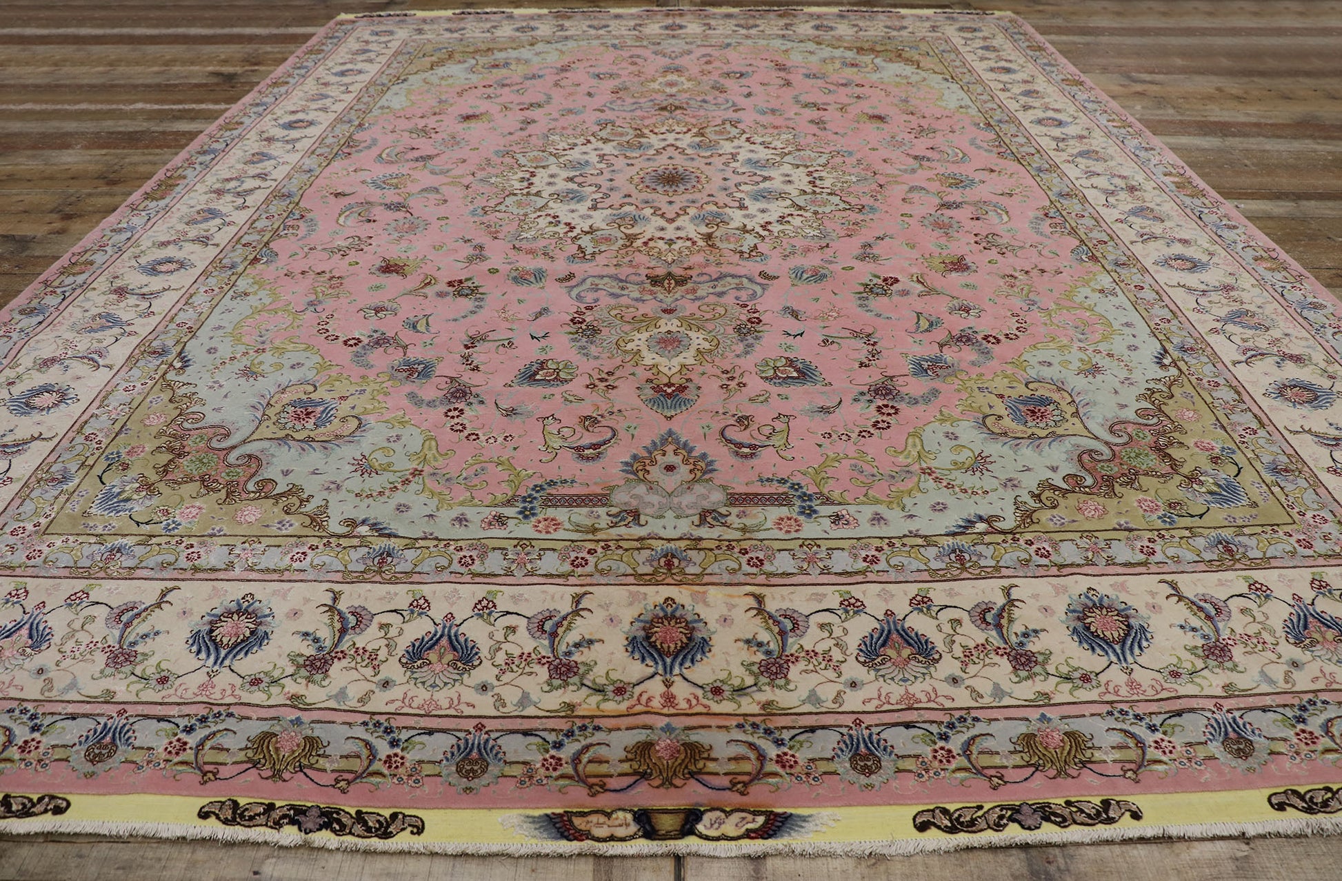 10 x 13 Vintage Persian Tabriz Rug 77674