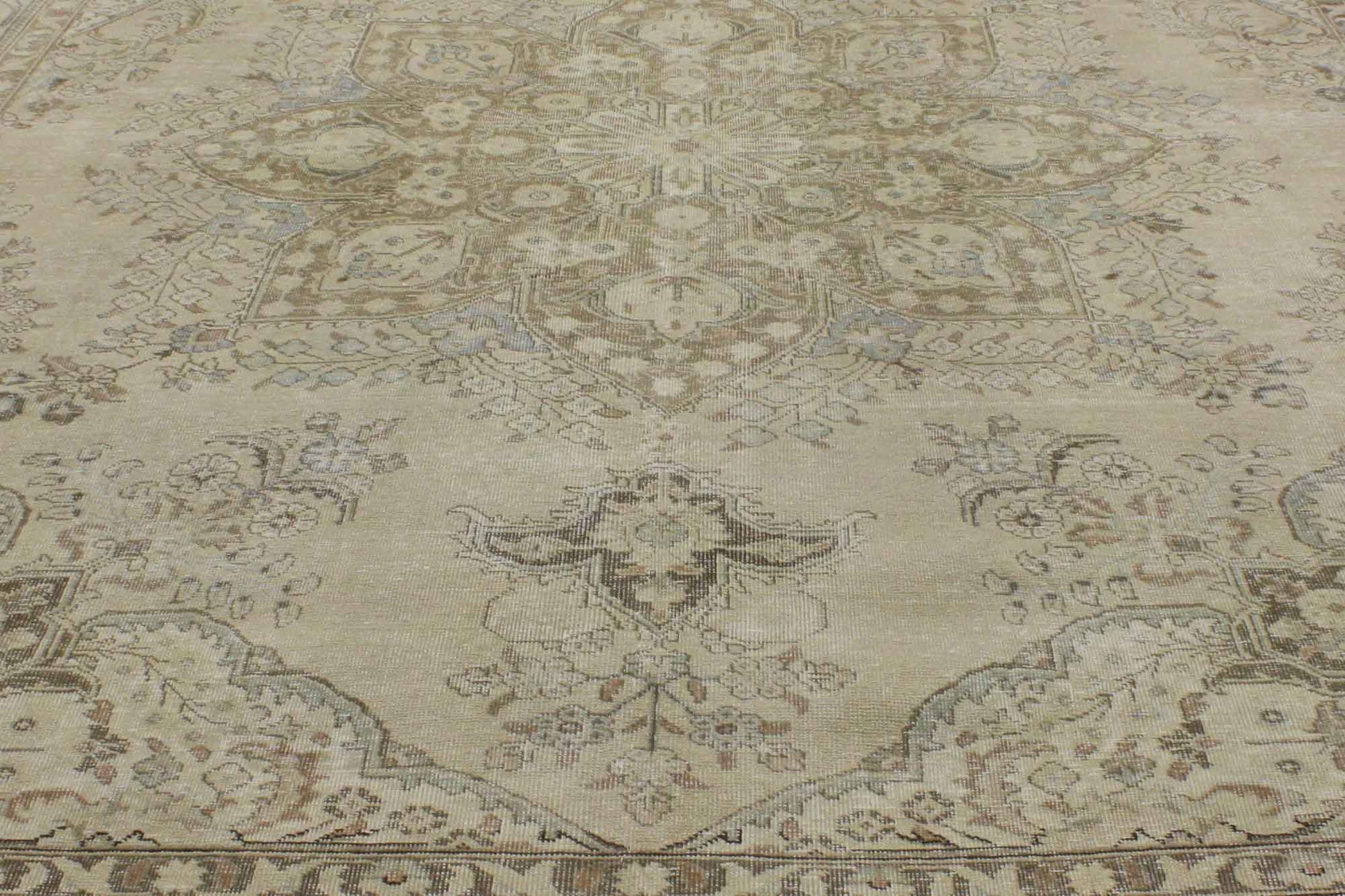 10 x 13 Vintage Persian Tabriz Rug 80305