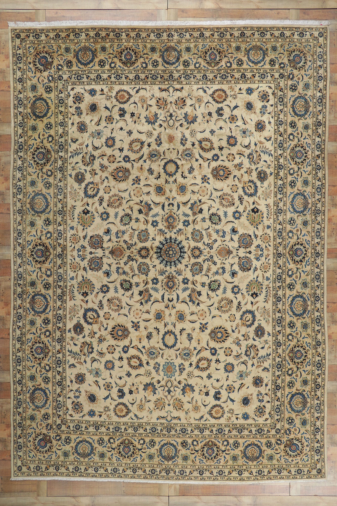 10 x 15 Vintage Persian Nain Rug 77738