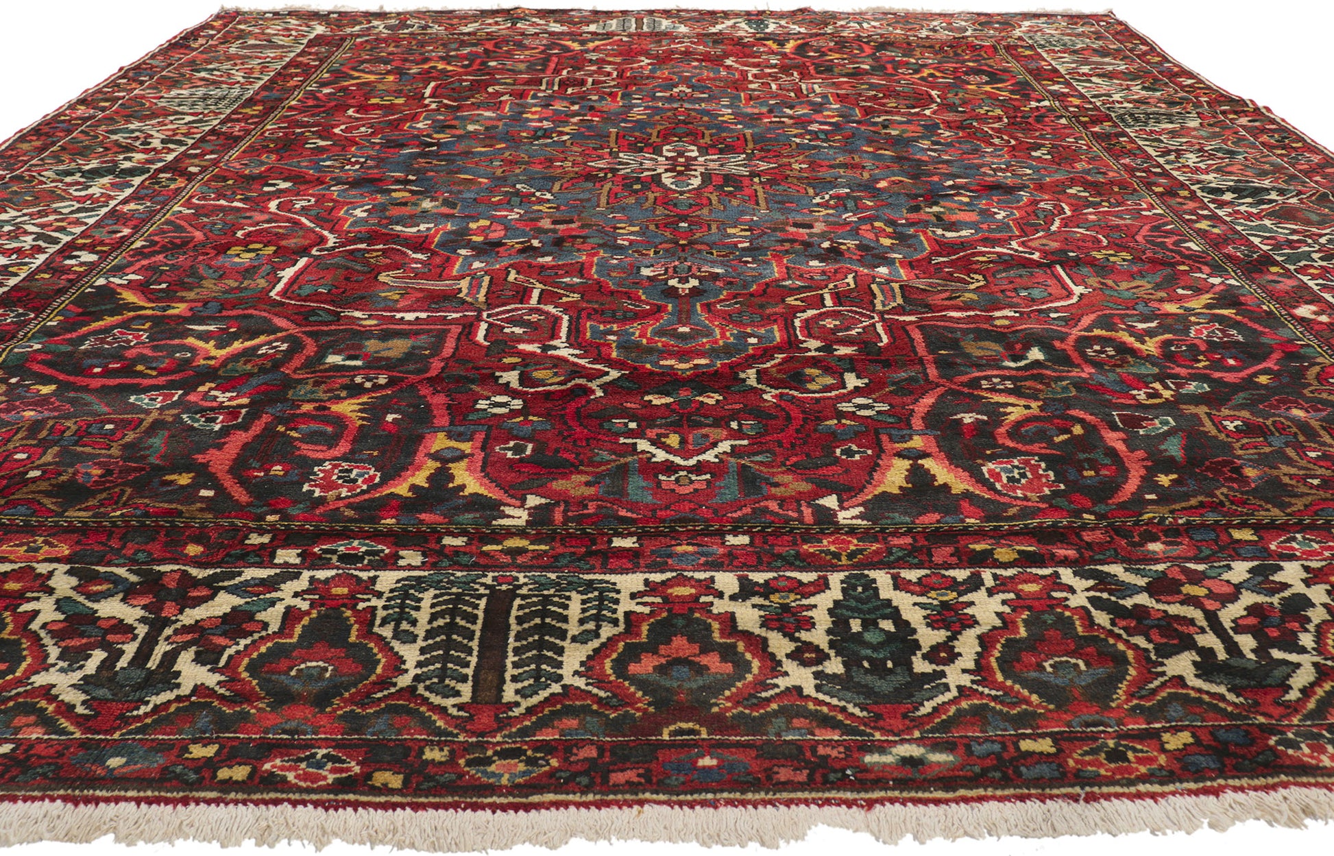 10 x 12 Antique Persian Bakhtiari Rug 73095