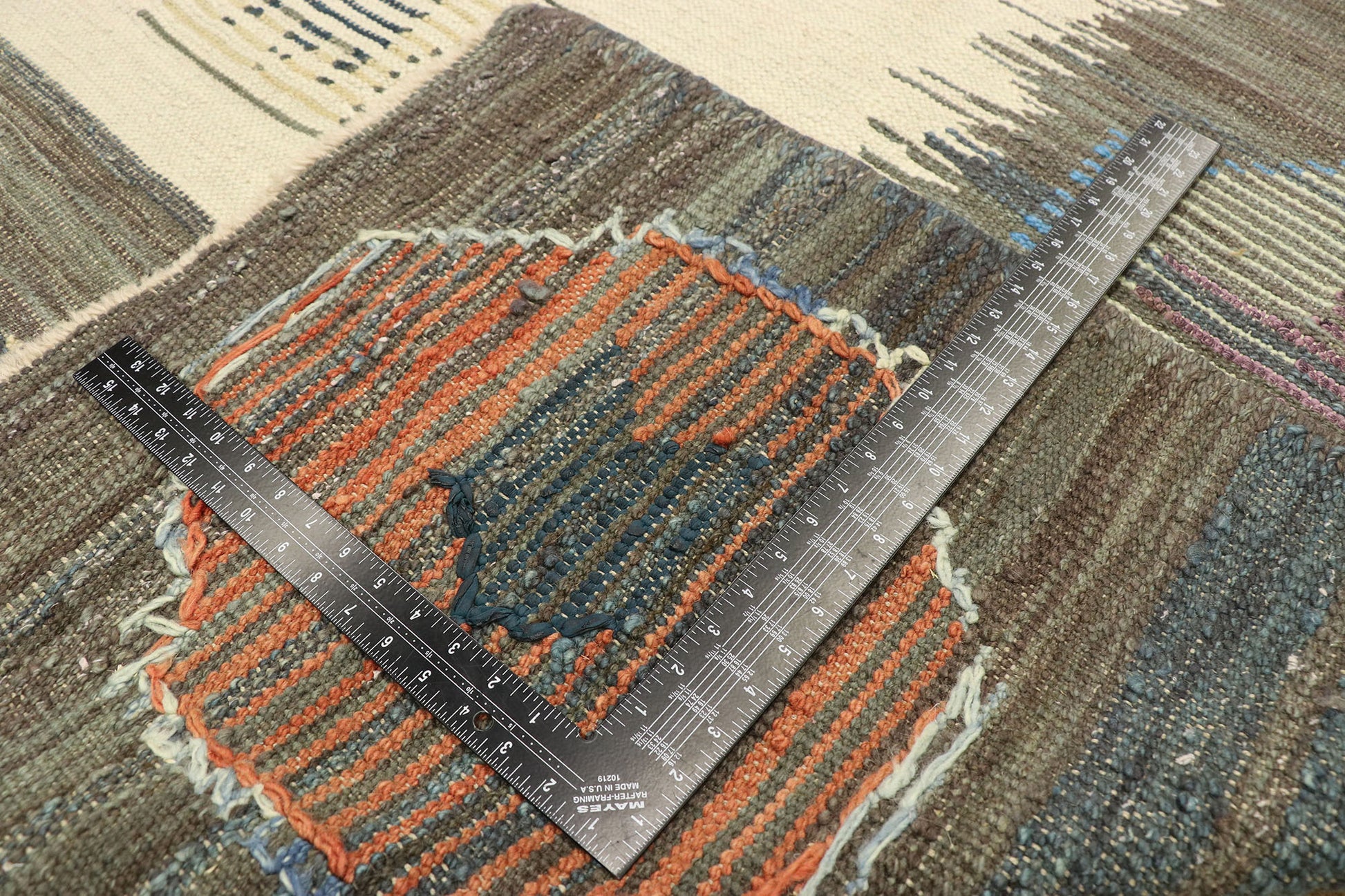 10 x 14 Vintage-Inspired Turkish Kilim Rug 52214