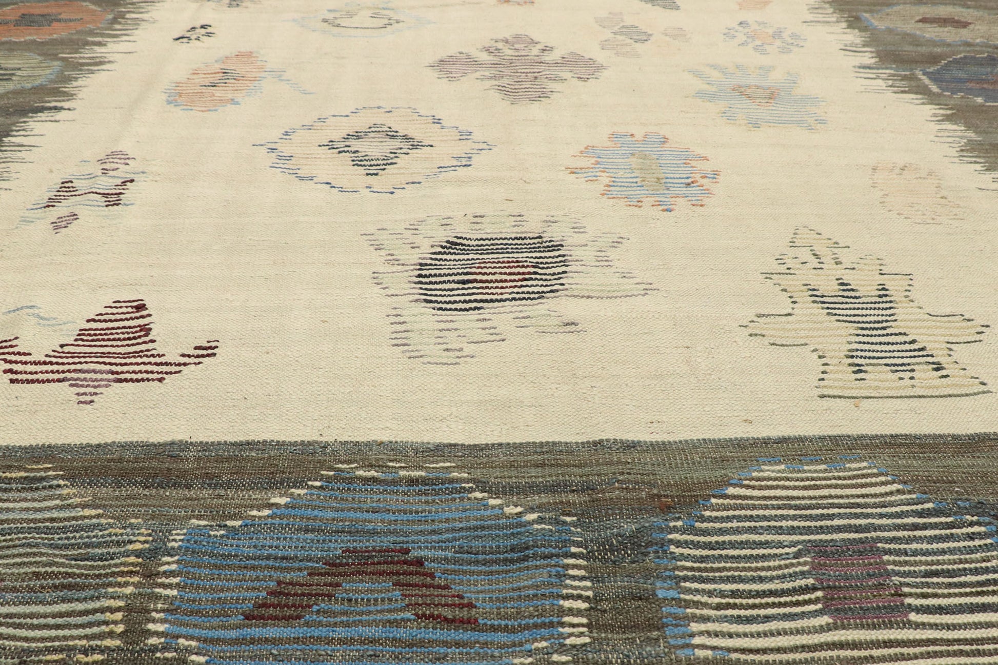 10 x 14 Vintage-Inspired Turkish Kilim Rug 52214